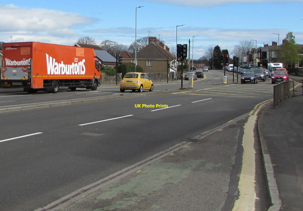 Photo 6"x4" Warburtons lorry, Malpas, Newport Newport\/Casnewydd c2021