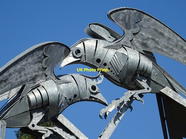 Photo 6"x4" The 'Swallows Return' sculpture Ledbury c2021