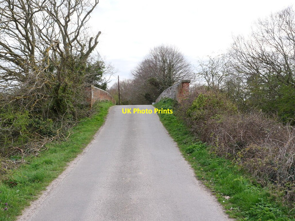 Photo 6"x4" Approaching Railway Bridge North Walsham c2021