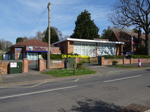 Photo 6"x4" Fladbury Primary School Fladbury c2021