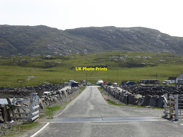 Photo 6"x4" Vatersay causeway Ceann Tangabhal c2017