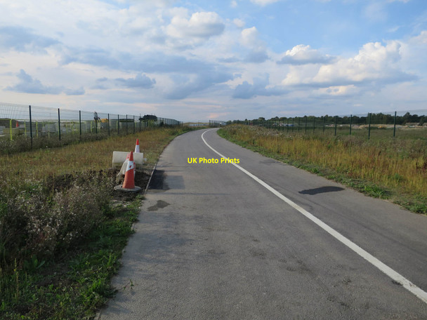Photo 6"x4" Ridgeway cycle path High Cross\/TL4259 c2017