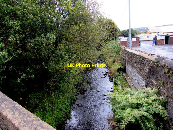 Photo 6"x4" Infant Ebbw River near Eugene Cross Park, Ebbw Vale Ebbw Vale\/Glyn Ebwy c2017