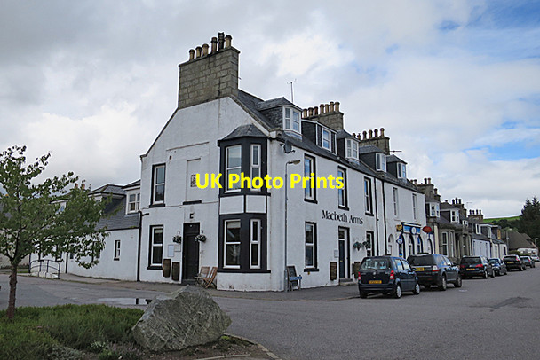 Photo 6"x4" Macbeth Arms Hotel Lumphanan c2017