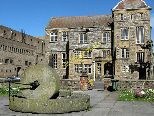 Photo 6"x4" The millstone, Corporation Street, Taunton Taunton\/ST2324 c2009