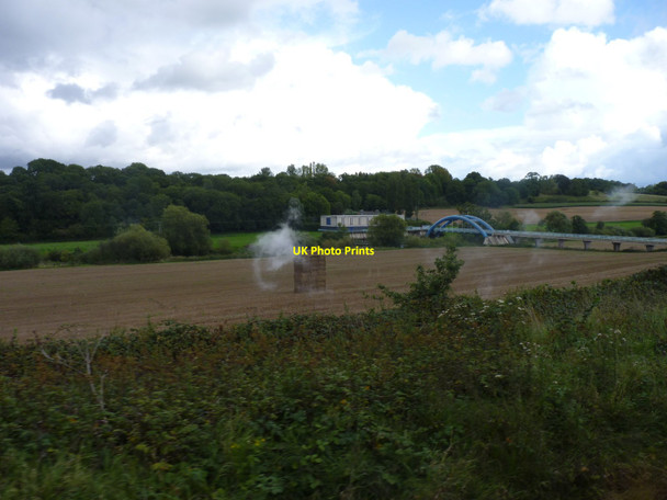 Photo 6"x4" Bridge and water works, near Hampton  Hampton\/SO7486 c2017