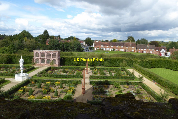Photo 6"x4" The Elizabethan Gardens, Kenilworth Castle Kenilworth c2017