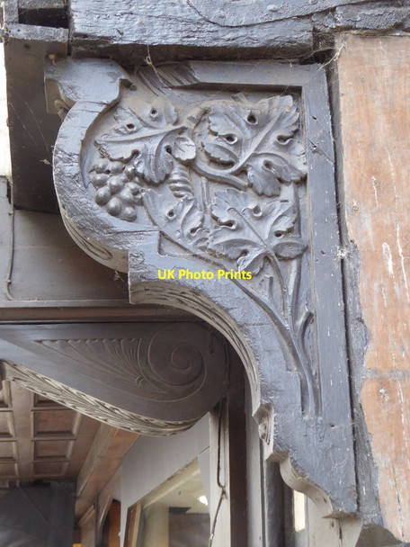 Photo 6"x4" Carving detail on Cross House Tewkesbury c2017