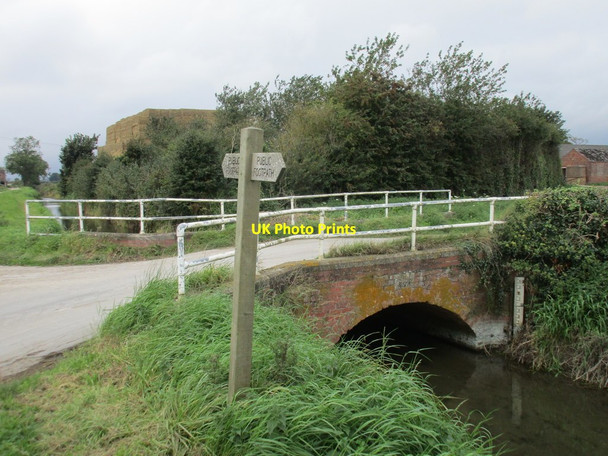 Photo 6"x4" Bridge over Scurf Dyke Rotsea c2017