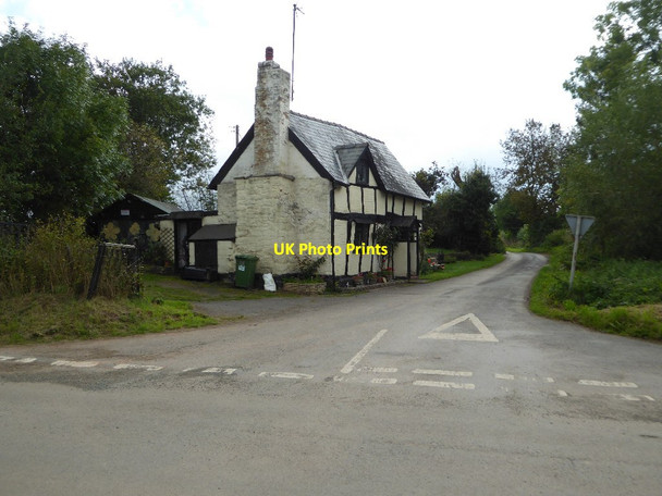 Photo 6"x4" Timber-framed cottage near Luston Luston c2017