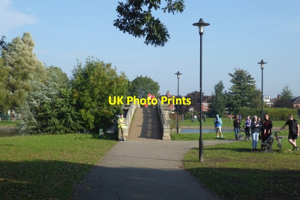 Photo 6"x4" Bridge in East Park Sutton Ings\/TA1231 c2017