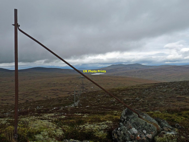 Photo 6"x4" Fence posts on the summit of Carn Cas nan Gabhar, Ross and Cromarty Carn Cas nan Gabhar c2017