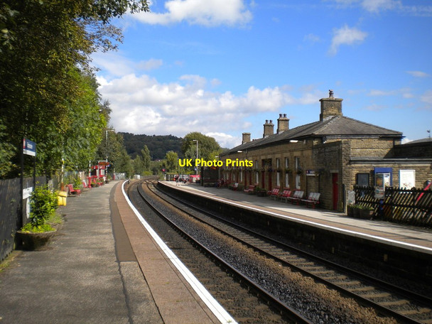 Photo 6"x4" Todmorden railway station Todmorden c2017