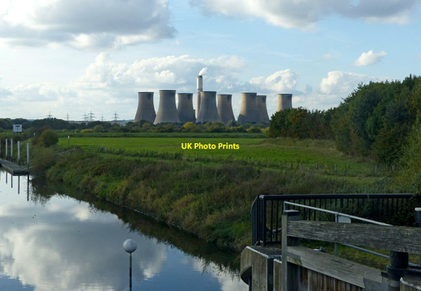 Photo 6"x4" The view from Torksey Lock Torksey c2017
