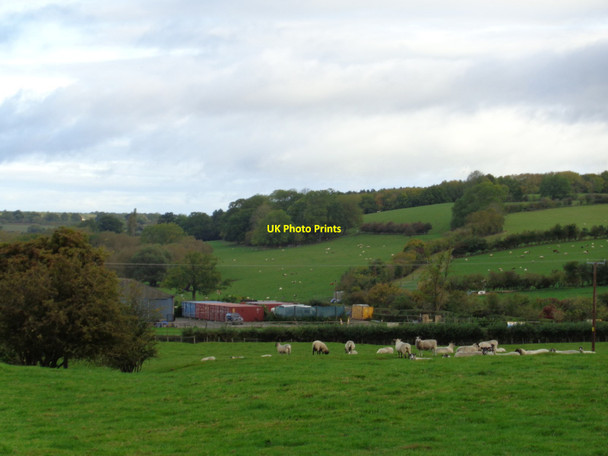 Photo 6"x4" Court Farm and Windy Ridge, Upton Snodsbury Broughton Hackett c2017