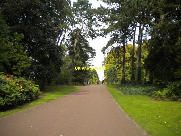 Photo 6"x4" Approaching the footbridge, West Park, Wolverhampton Wolverhampton c2017