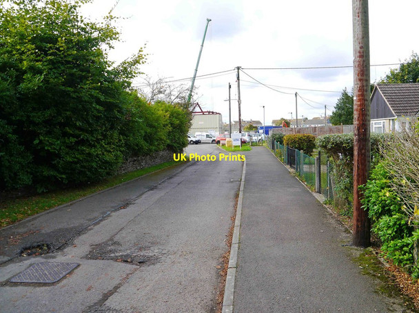 Photo 6"x4" Access road to car park etc., Lechlade on Thames, Glos Lechlade on Thames c2017