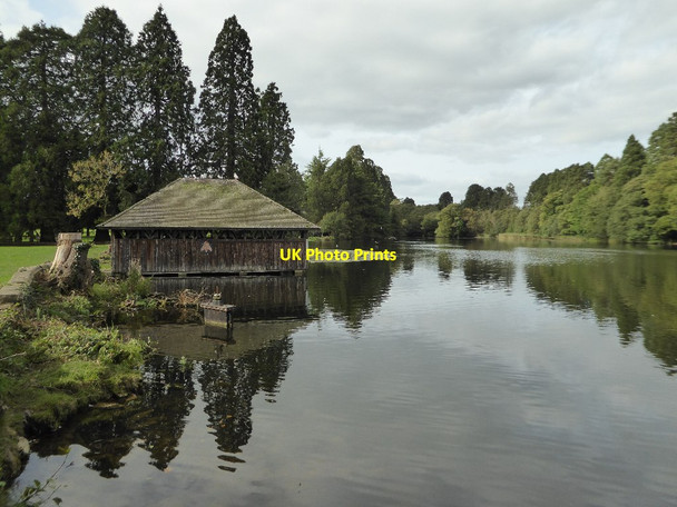 Photo 6"x4" Boathouse and lake, Tredegar Duffryn\/ST2985 c2017