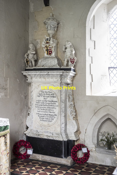 Photo 6"x4" St Peter ad Vincula, Folkington - Monument Folkington c2017
