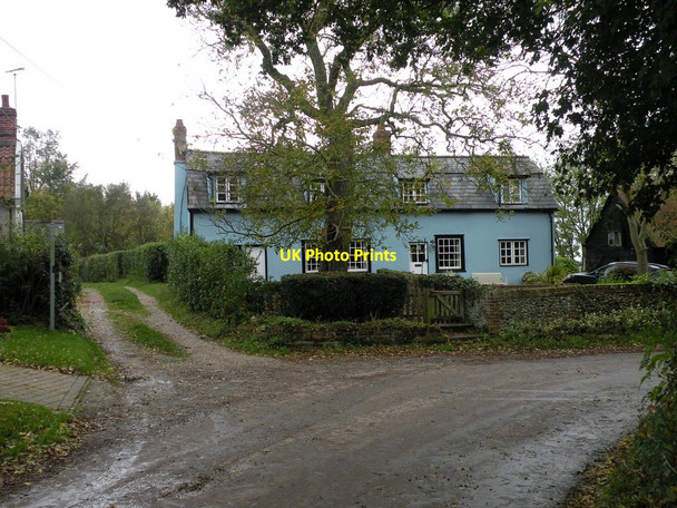 Photo 6"x4" Walnut Tree Cottage Camps End c2017