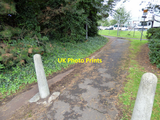 Photo 6"x4" Cycle lane at Glasgow Airport Renfrew c2017