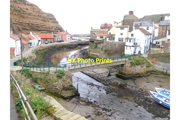 Photo 6"x4" Staithes Beck Staithes c2017