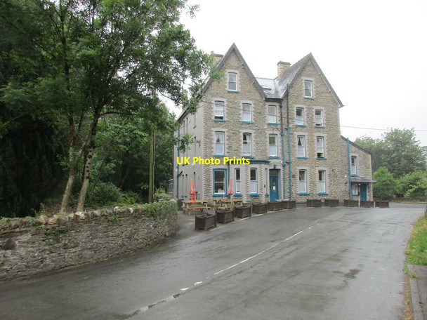 Photo 6"x4" The Cammarch Hotel Llangammarch Wells c2017