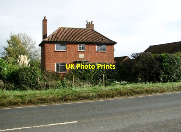Photo 6"x4" Octagon Farmhouse Arminghall c2017 P1