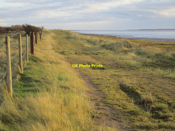 Photo 6"x4" The Humber bank near Ireland's Clough Kilnsea c2017