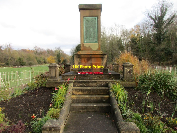 Photo 6"x4" War Memorial, Pleasley Vale Shirebrook c2017