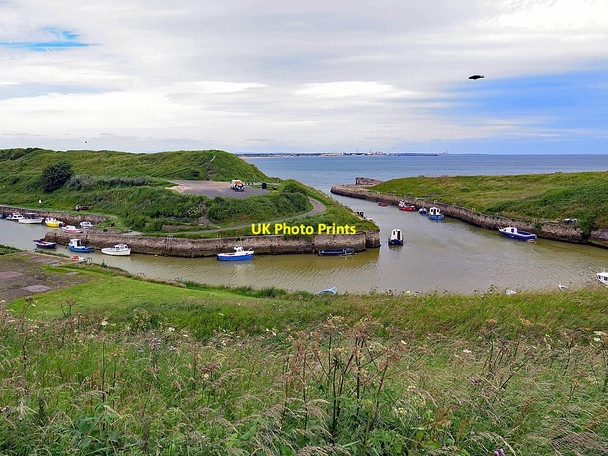 Photo 6"x4" Seaton Burn at Seaton Sluice Seaton Sluice c2016