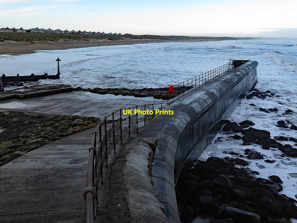 Photo 6"x4" Rocky Island Breakwater, Seaton Sluice Seaton Sluice c2017