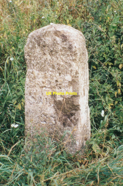 Photo 6"x4" Old Milestone by the A338, south of Hungerford Bagshot\/SU3165 c2001
