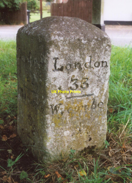 Photo 6"x4" Old Milestone by the A40 near Piddington Piddington\/SU8094 c2002