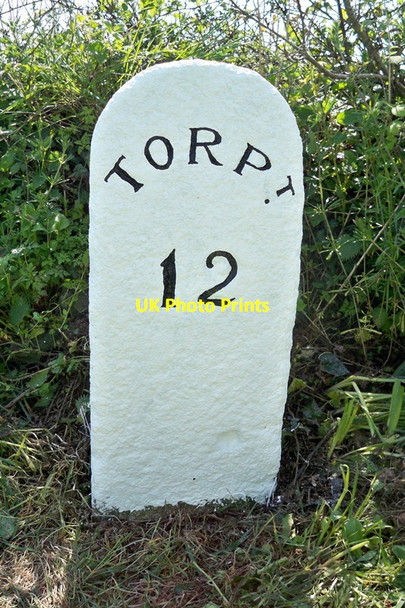 Photo 6"x4" Old Milestone by the B3253 at Widegates Widegates c2002