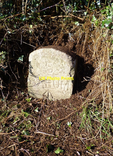 Photo 6"x4" Old Milestone south west of Holmacott Holmacott c2013