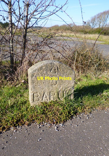 Photo 6"x4" Old Milestone by the B3233, West Yelland Worlington\/SS4830 c2013