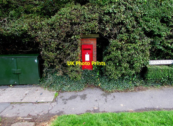 Photo 6"x4" King George VI postbox, Bronllwyn, Pentyrch Creigiau\/ST0881 c2017