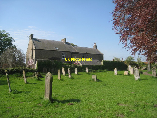 Photo 6"x4" Houses by the churchyard, Ancroft Ancroft c2012