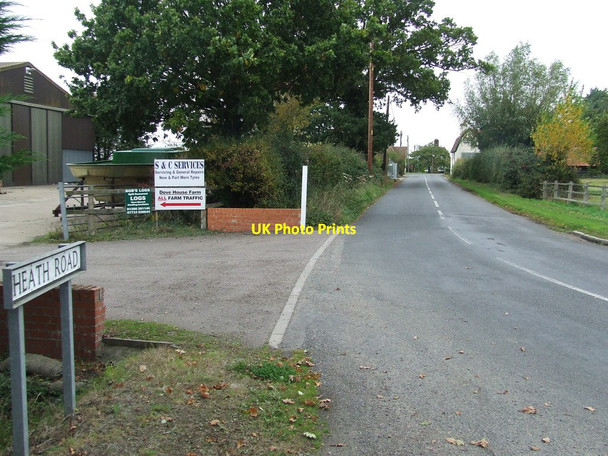 Photo 6"x4" Heath Road Mistley Heath c2017