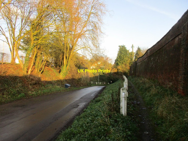 Photo 6"x4" Raised footpath, Priory Road, Thurgarton Thurgarton\/SK6949 c2017