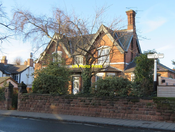 Photo 6"x4" Darley Cottage and a Chester Cross milepost Chester c2017