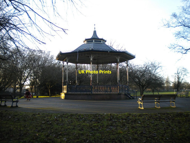 Photo 6"x4" Bandstand, East Park, Wolverhampton Wolverhampton c2017