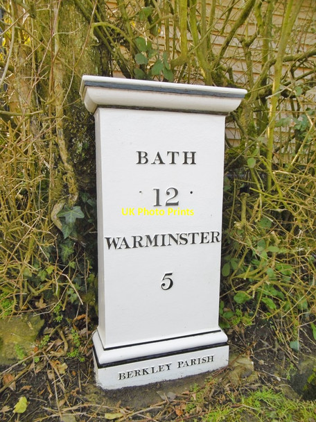 Photo 6"x4" Milepost by the former A36, Standerwick Standerwick c2016