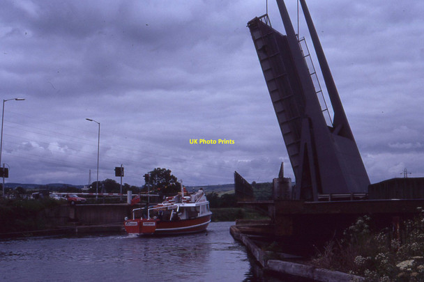 Photo 6"x4" Exeter Canal bridge lifted for the boat: Southern Comfort Lower Wear c1991