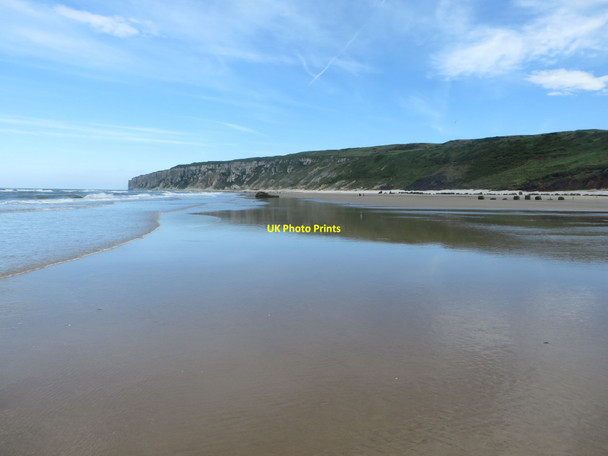 Photo 6"x4" Looking east across Speeton Sands Speeton c2017