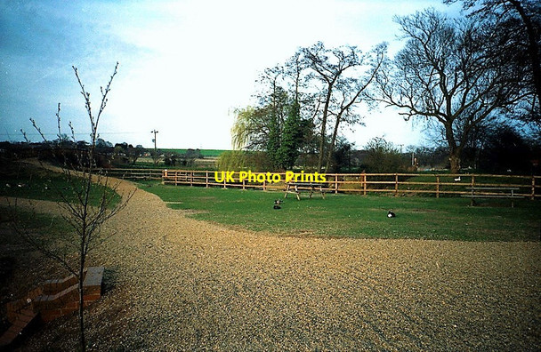 Photo 6"x4" Needham Lake Grinstead Hill c1996