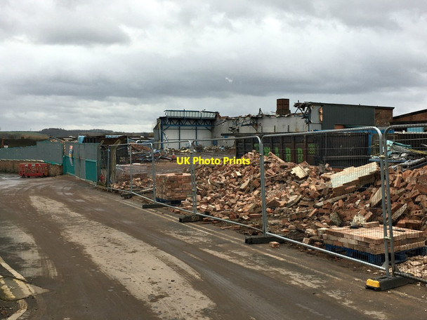 Photo 6"x4" Myford factory demolition Beeston\/SK5236 c2017