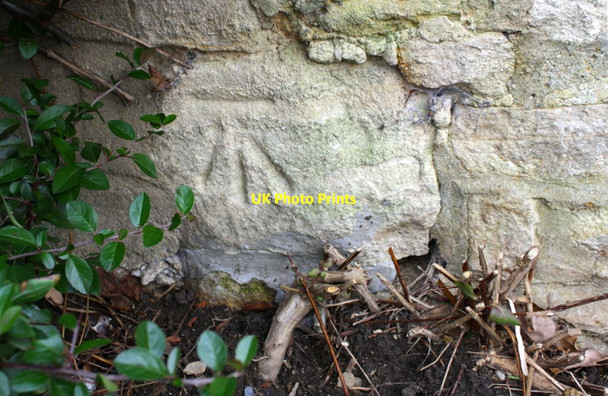 Photo 6"x4" Benchmark on #55 Oxford Road Kidlington c2018