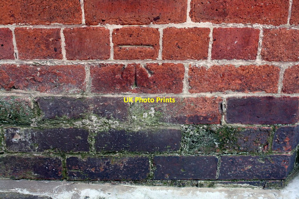 Photo 6"x4" Benchmark on St Pauls House, Park Square West face Leeds\/SE3034 c2017